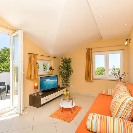 Appartement With Parking Space - 6923