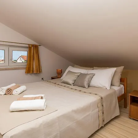 With Parking Space - 6923 Appartement *