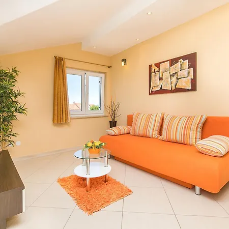 Appartement With Parking Space - 6923 Poreč